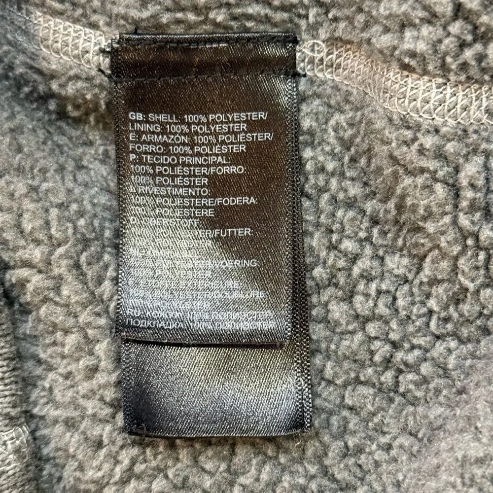 Men’s NORTH FACE Gordon’s Lyons 1/4 zip heathered grey pullover- Size Small